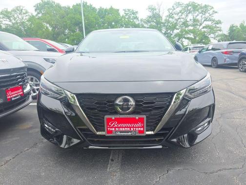 Black 2023 Nissan Sentra SR