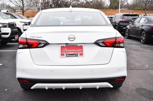 2025 Nissan Versa 1.6 SV