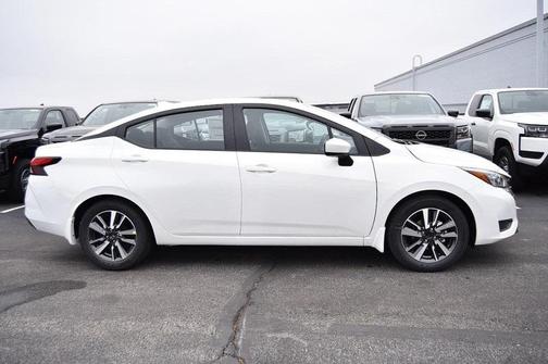 2025 Nissan Versa 1.6 SV