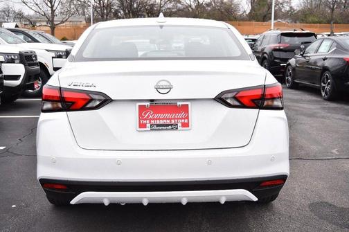 2025 Nissan Versa 1.6 SV