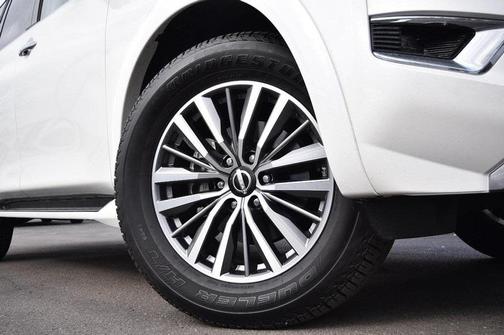 2024 Nissan Armada SL