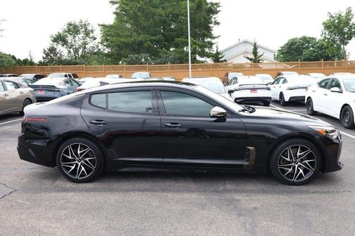 Aurora Black 2022 Kia Stinger GT-Line