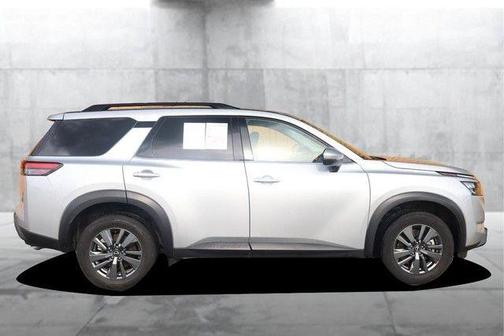 Brilliant Silver Metallic 2025 Nissan Pathfinder SV