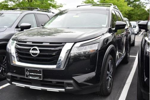 2024 Nissan Pathfinder Platinum