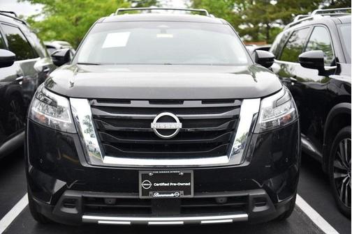 2024 Nissan Pathfinder Platinum