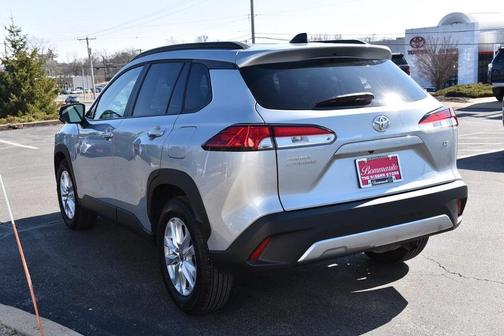 2025 Toyota Corolla Cross LE