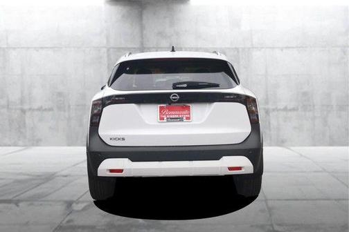 Fresh Powder 2026 Nissan Kicks SV