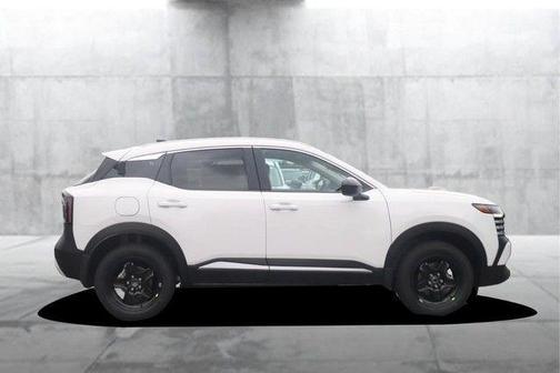 Fresh Powder 2026 Nissan Kicks SV