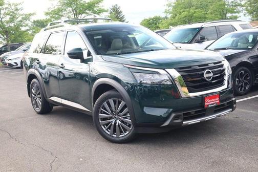 Obsidian Green Pearl 2025 Nissan Pathfinder SL