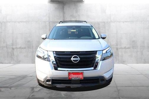 Brilliant Silver Metallic 2025 Nissan Pathfinder SV