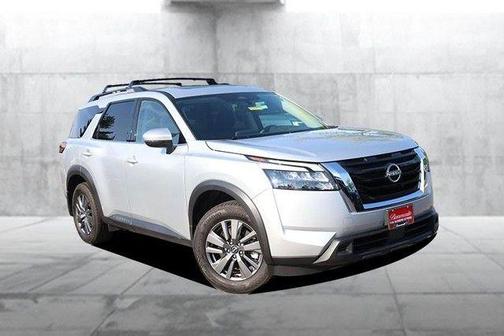 Brilliant Silver Metallic 2025 Nissan Pathfinder SV