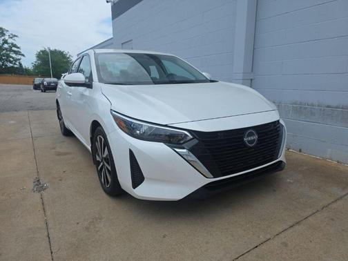 Aspen White 2025 Nissan Sentra SV