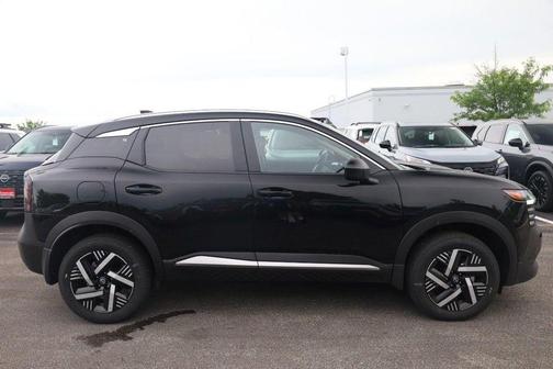 Super Black 2026 Nissan Kicks SV