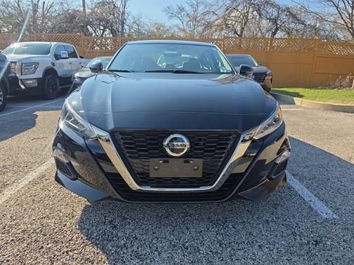 2020 Nissan Altima 2.5 SR