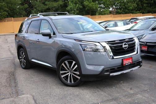 Boulder Gray 2025 Nissan Pathfinder Platinum