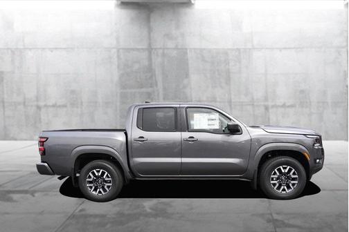 2025 Nissan Frontier SL