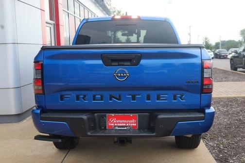 Bluestone Pearl 2026 Nissan Frontier SV