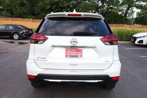 White 2020 Nissan Rogue SL