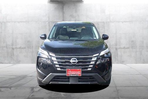 Super Black 2025 Nissan Rogue SV