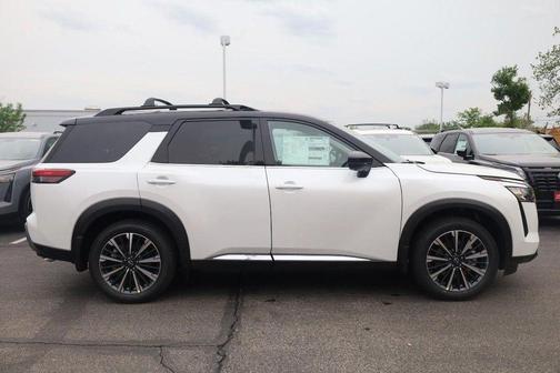 White / Black 2026 Nissan Pathfinder Platinum