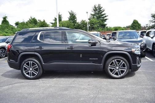 2022 GMC Acadia SLT