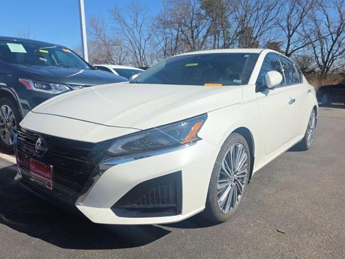 2025 Nissan Altima SL