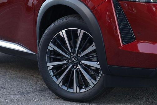Scarlet Ember 2026 Nissan Pathfinder Platinum
