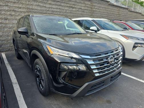 Super Black 2025 Nissan Rogue SV