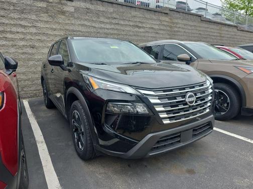 Super Black 2025 Nissan Rogue SV