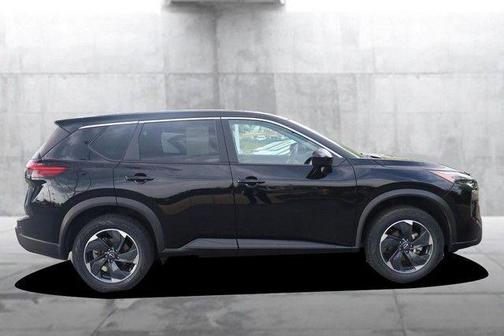 Super Black 2025 Nissan Rogue SV