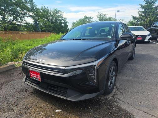 Aurora Black 2025 Kia K4