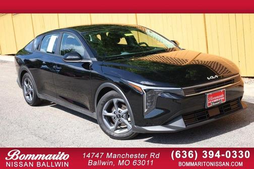 Aurora Black 2025 Kia K4