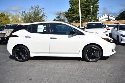 2024 Nissan Leaf SV PLUS