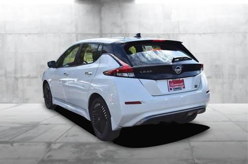 2024 Nissan Leaf SV PLUS