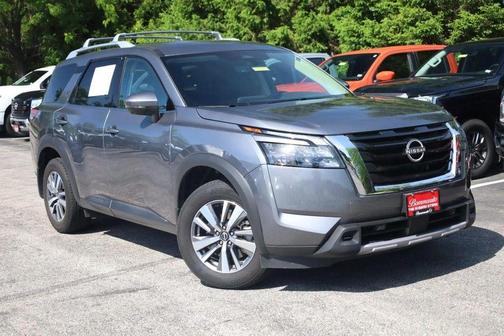 Gun Metallic 2025 Nissan Pathfinder SL