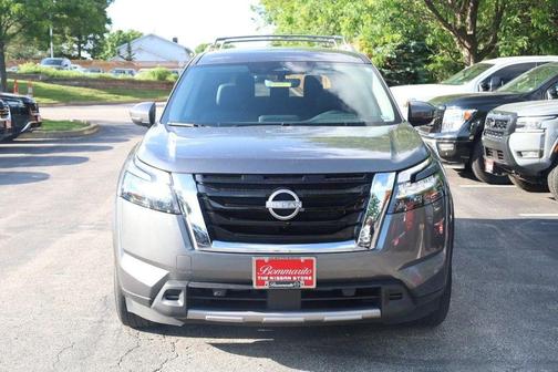Gun Metallic 2025 Nissan Pathfinder SL