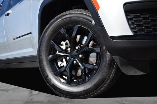 2024 Jeep Grand Cherokee L Laredo