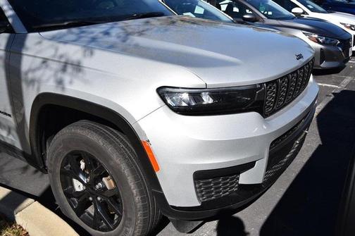 2024 Jeep Grand Cherokee L Laredo