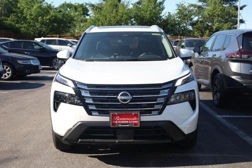 Everest White P 2026 Nissan Rogue SV