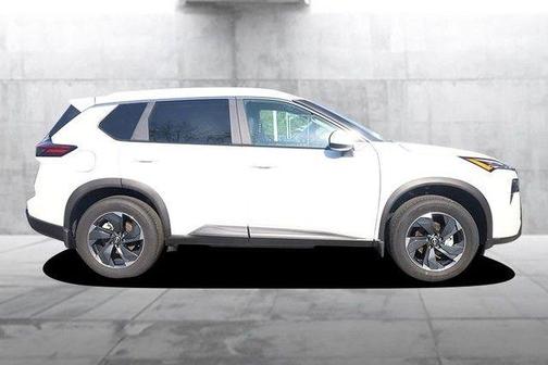 Everest White P 2026 Nissan Rogue SV