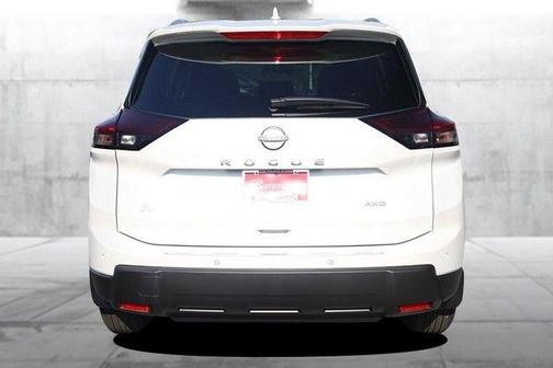 Everest White P 2026 Nissan Rogue SV