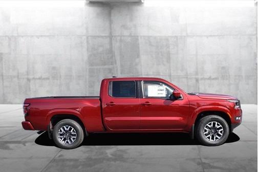 2025 Nissan Frontier SL