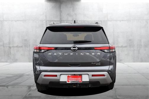 2022 Nissan Pathfinder Platinum