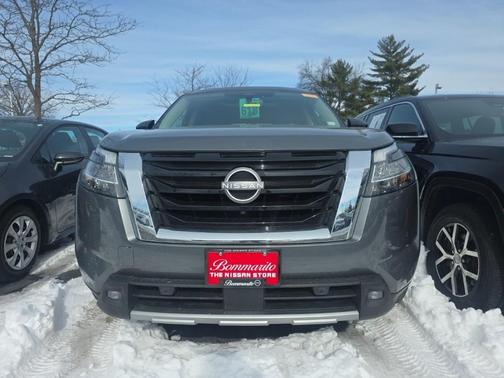 2022 Nissan Pathfinder Platinum