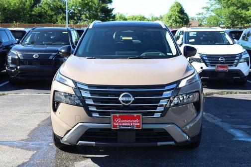 Super Black 2025 Nissan Rogue SL