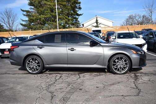 2024 Nissan Altima 2.0 SR