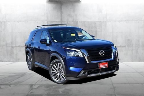 2023 Nissan Pathfinder SL
