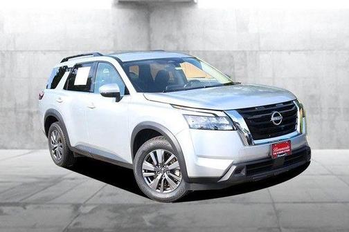 Brilliant Silver Metallic 2025 Nissan Pathfinder SV