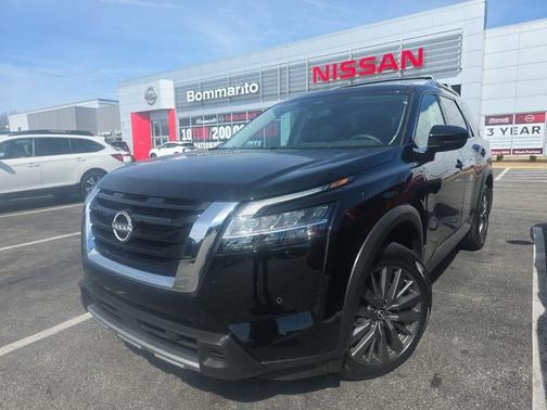 2024 Nissan Pathfinder SL