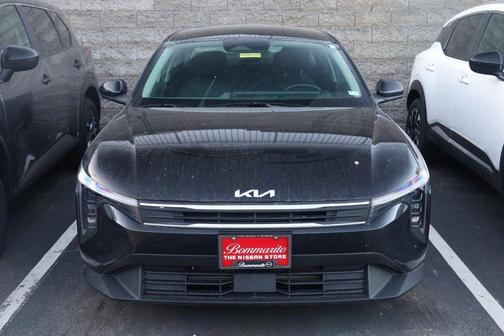 Aurora Black 2025 Kia K4